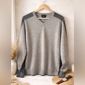 Alfani Men’s 100% Cashmere Gray V Neck Sweater Size L